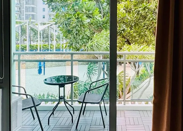 Azure Urban Resort-the Rustic Escape Apartamento